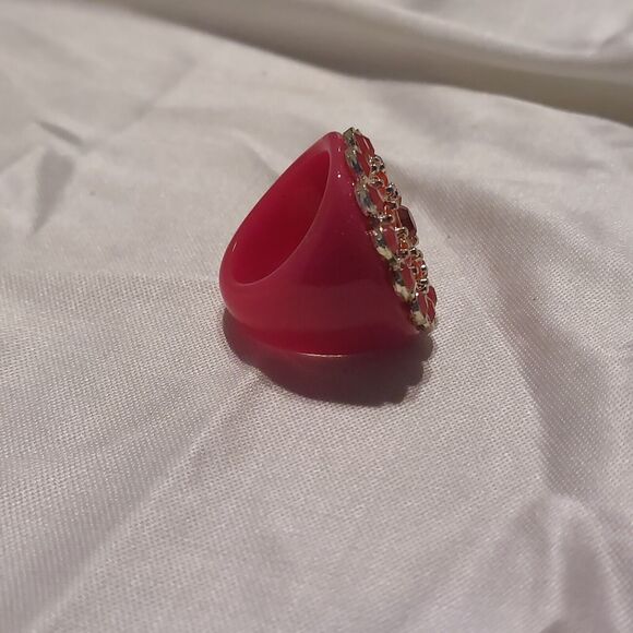 Avon Pink Ring Size 8 1/2 - Picture 3 of 6